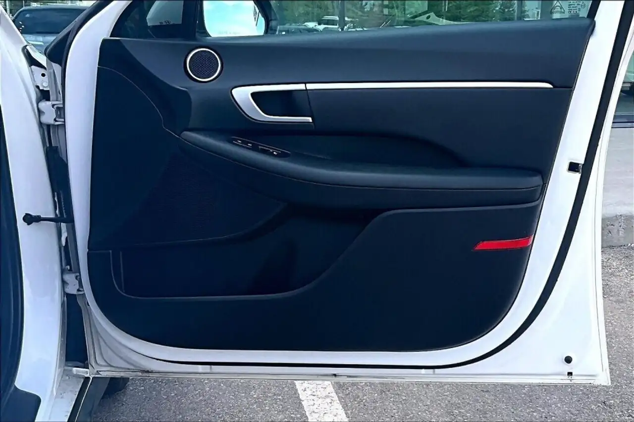 Hyundai SONATA снимка Hyundai SONATA
