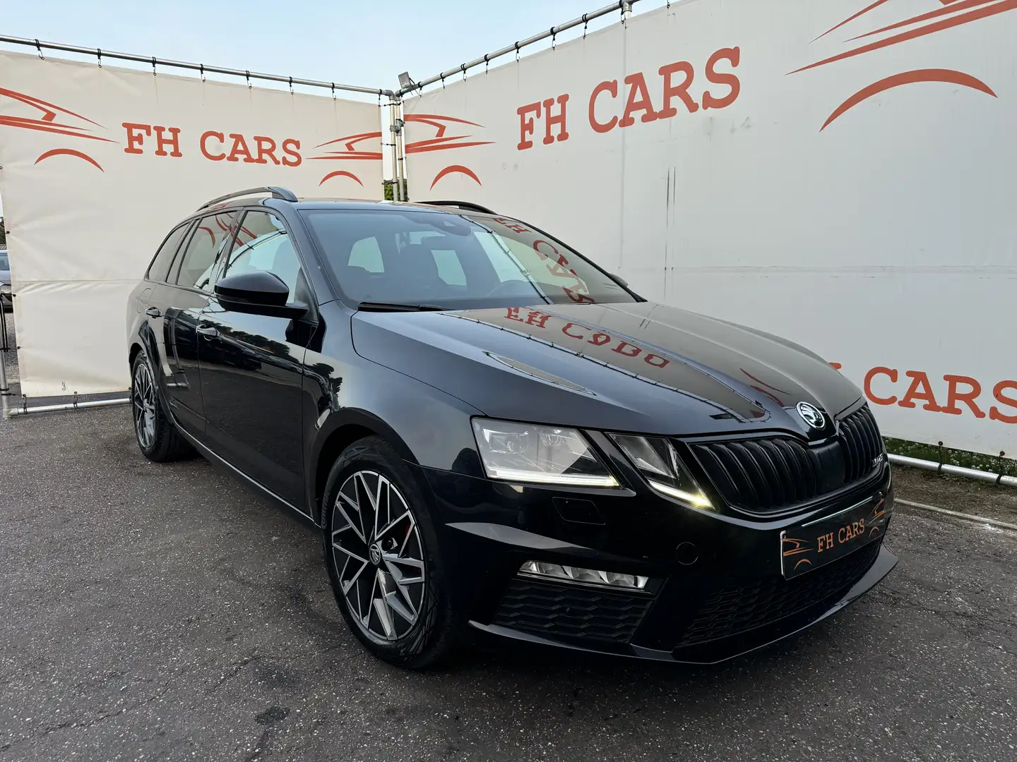 Skoda Octavia V RS 2.0 TFSI DSG *FACELIFT*CARPLAY*FULL*LED*ACC* Noir - 1