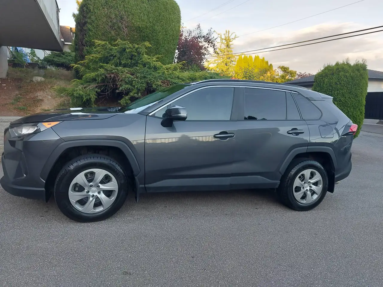 Toyota RAV 4 photo Toyota RAV 4
