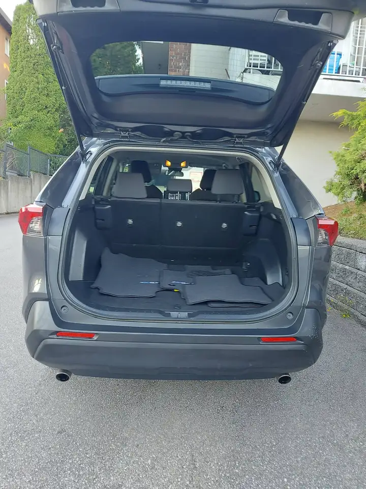 Toyota RAV 4 photo Toyota RAV 4