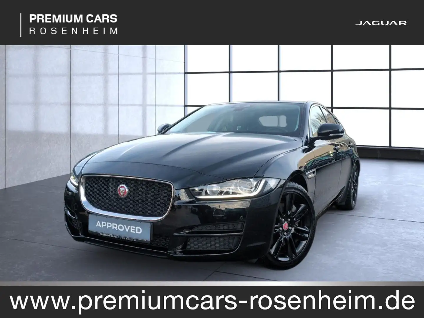 Jaguar XE 25t Prestige Bluetooth Navi Vollleder Klima Negro - 1