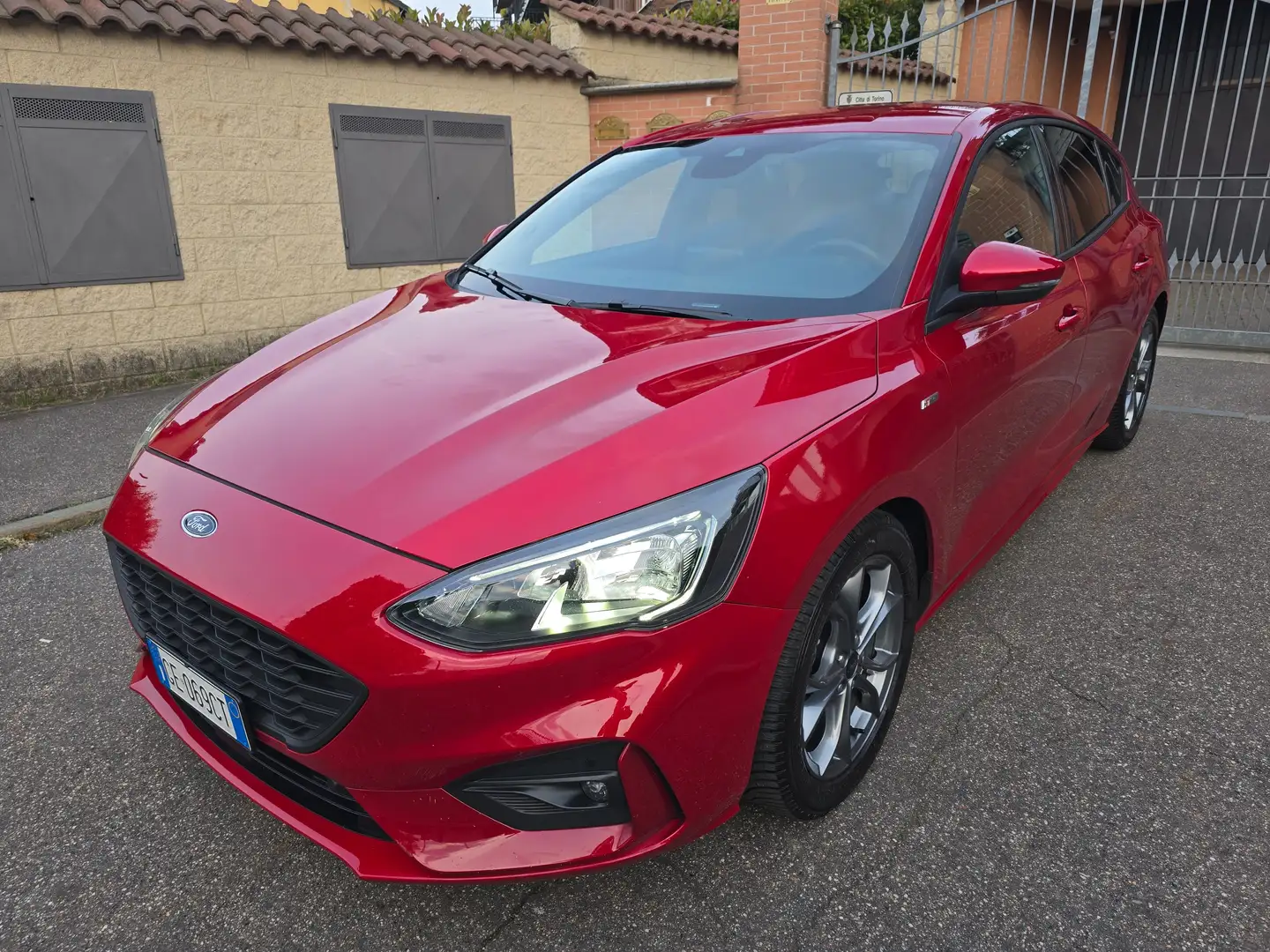 Ford Focus ST-Line 1.0 (125CV) Ecoboost Hybrid Rot - 1