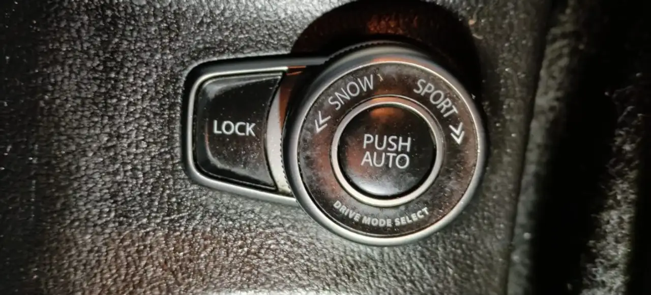 Volkswagen Golf Variant — photo 15 sur 23