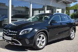 Mercedes-Benz GLA 180 *NAVI*CAM*AHK*LED HIGH*TOT WINKEL*KEYLES