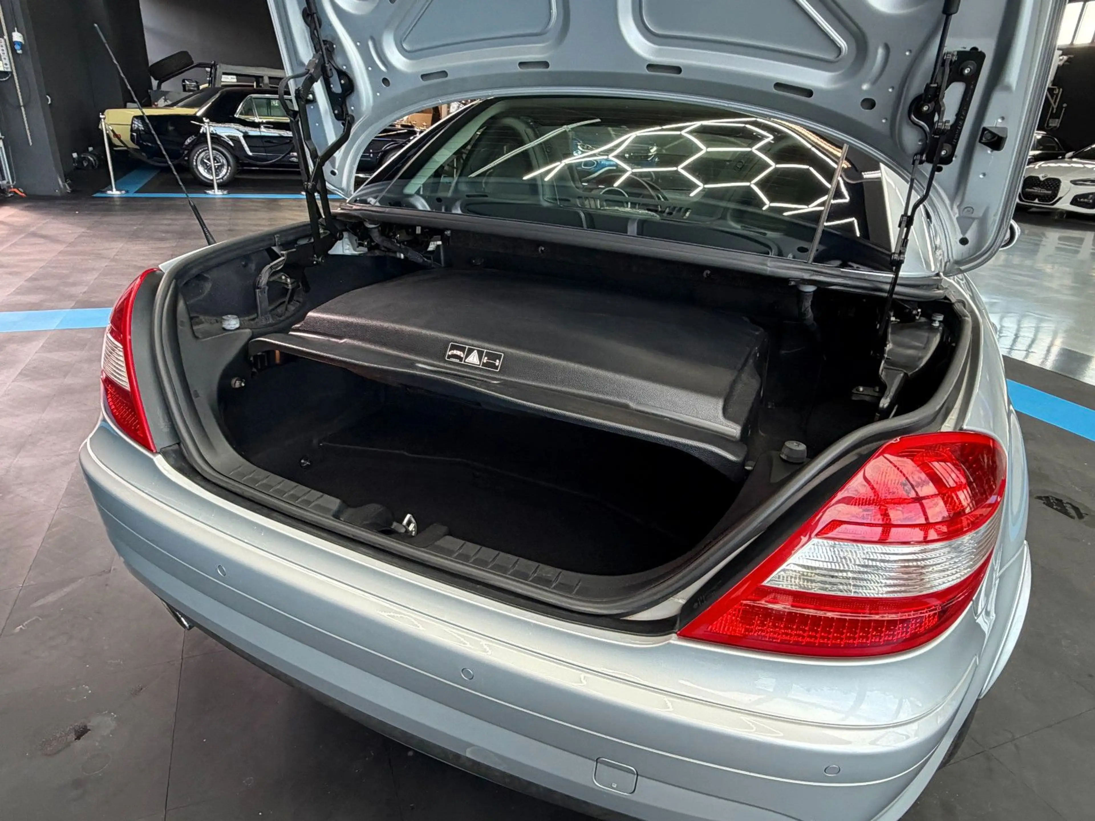 Mercedes-Benz SLK 350 SLK350Roadster+Navi+H&K+AMG Styl.+Leder+Xenon — photo 12