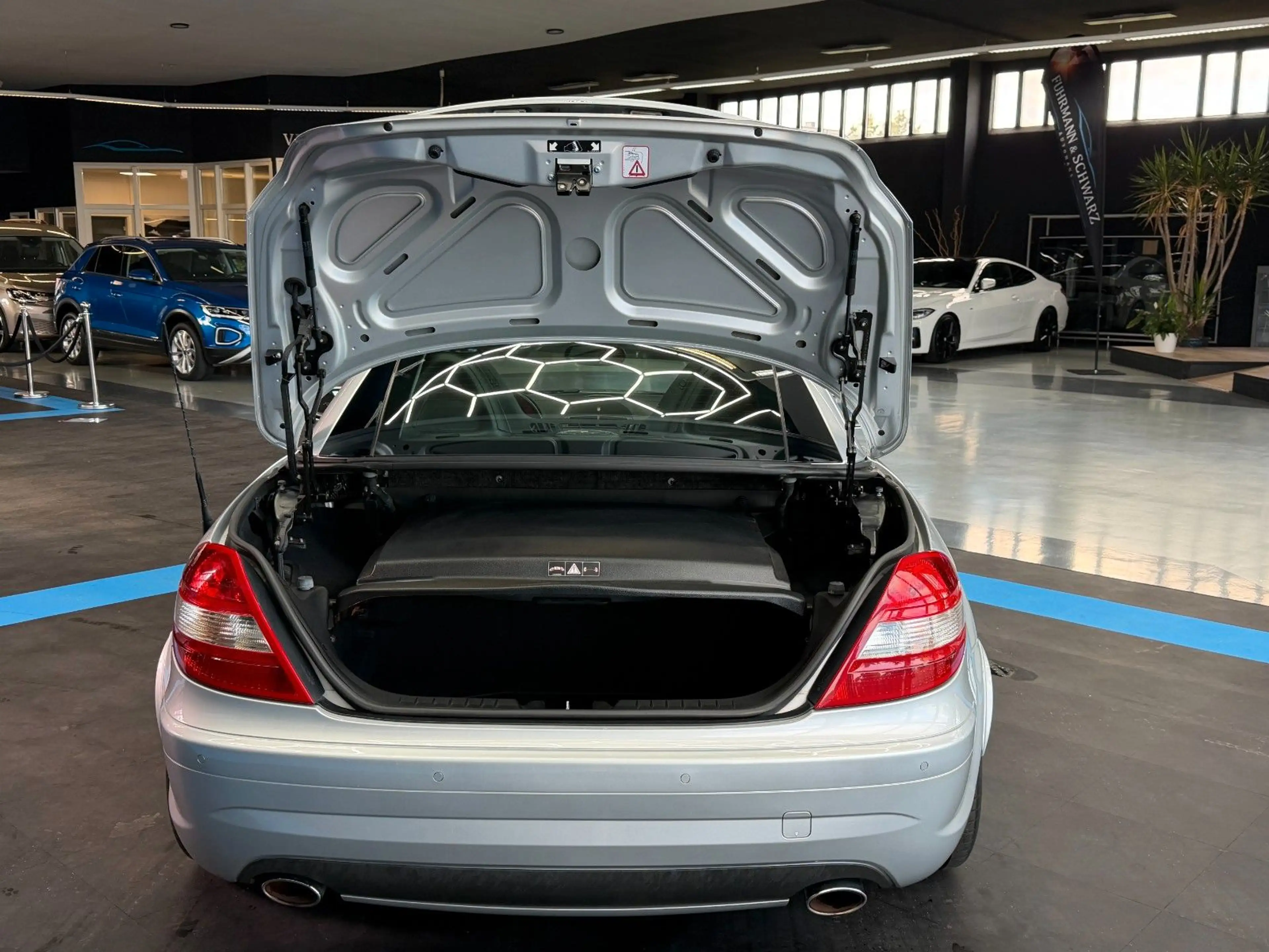 Mercedes-Benz SLK 350 SLK350Roadster+Navi+H&K+AMG Styl.+Leder+Xenon — photo 11