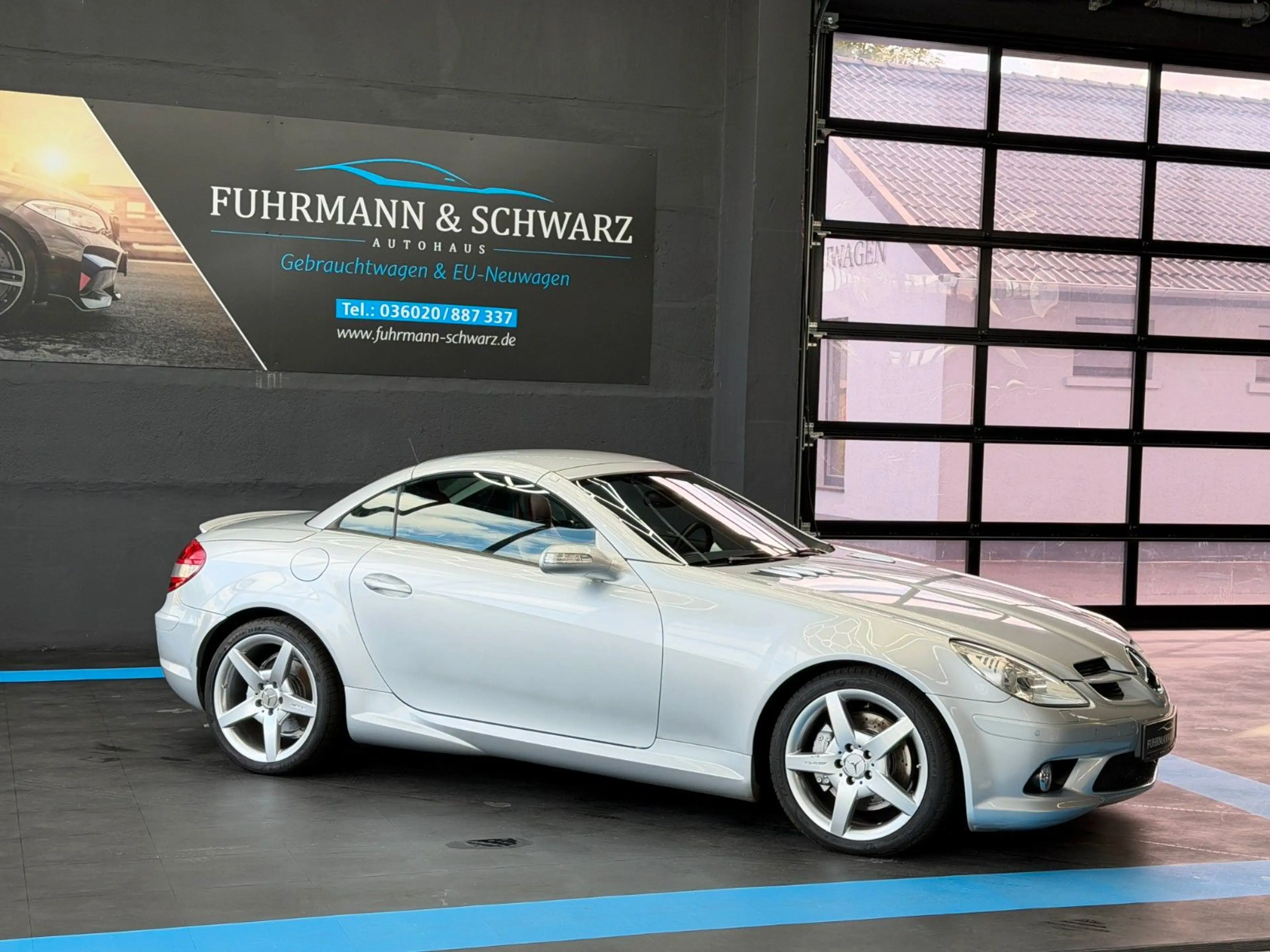 Mercedes-Benz SLK 350 SLK350Roadster+Navi+H&K+AMG Styl.+Leder+Xenon — photo 2