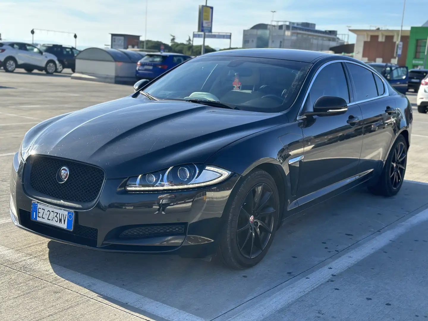 Jaguar XF 2.2 Diesel Business edition - 1