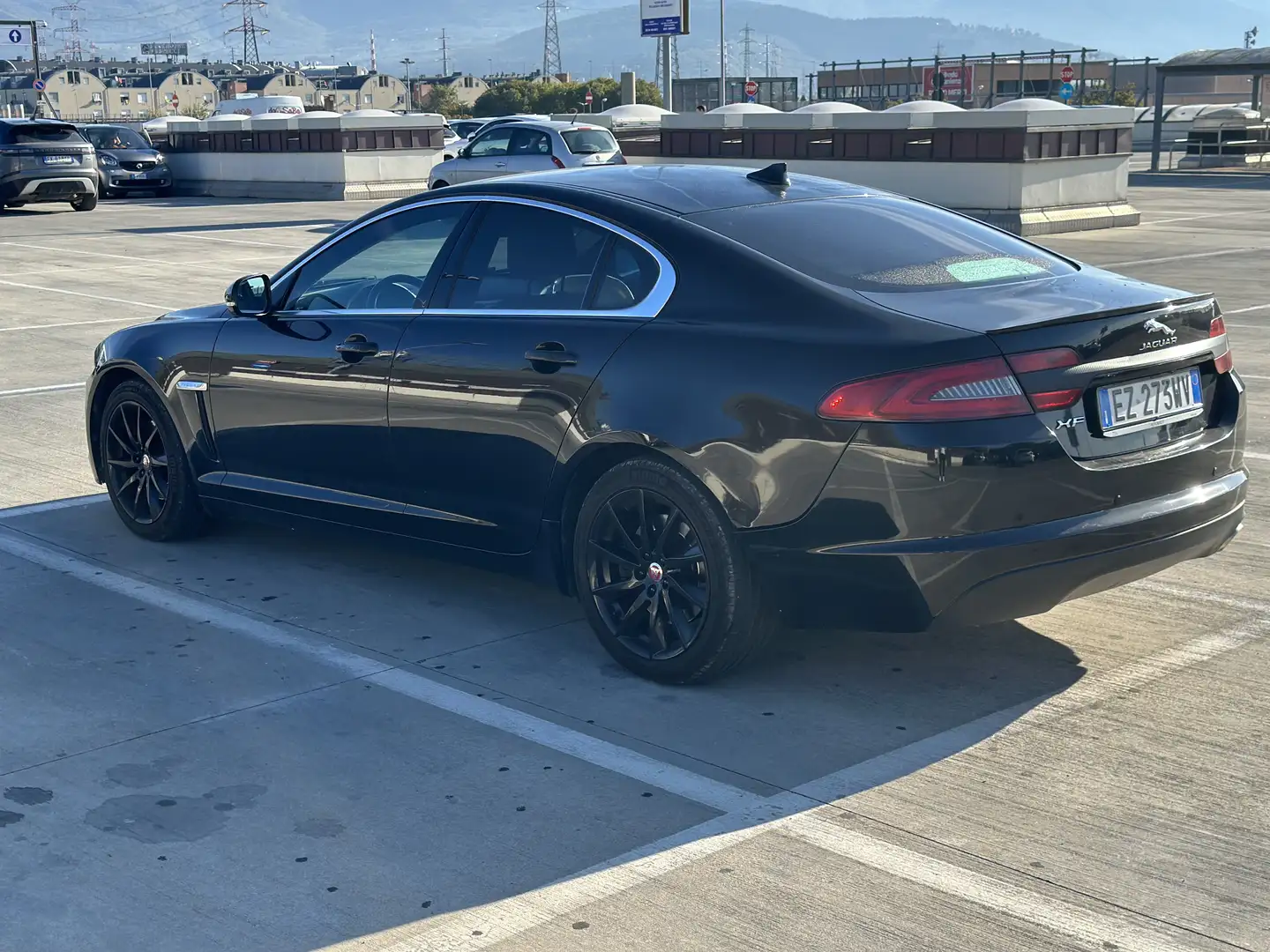 Jaguar XF 2.2 Diesel Business edition - 2