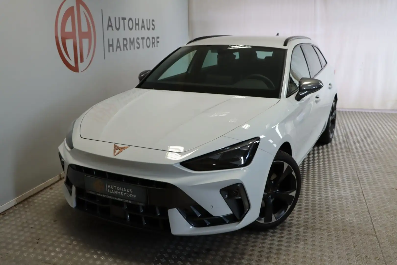 CUPRA Leon Sportstourer 1.5 LED Kamera AHK elek. Heckk Wit - 1