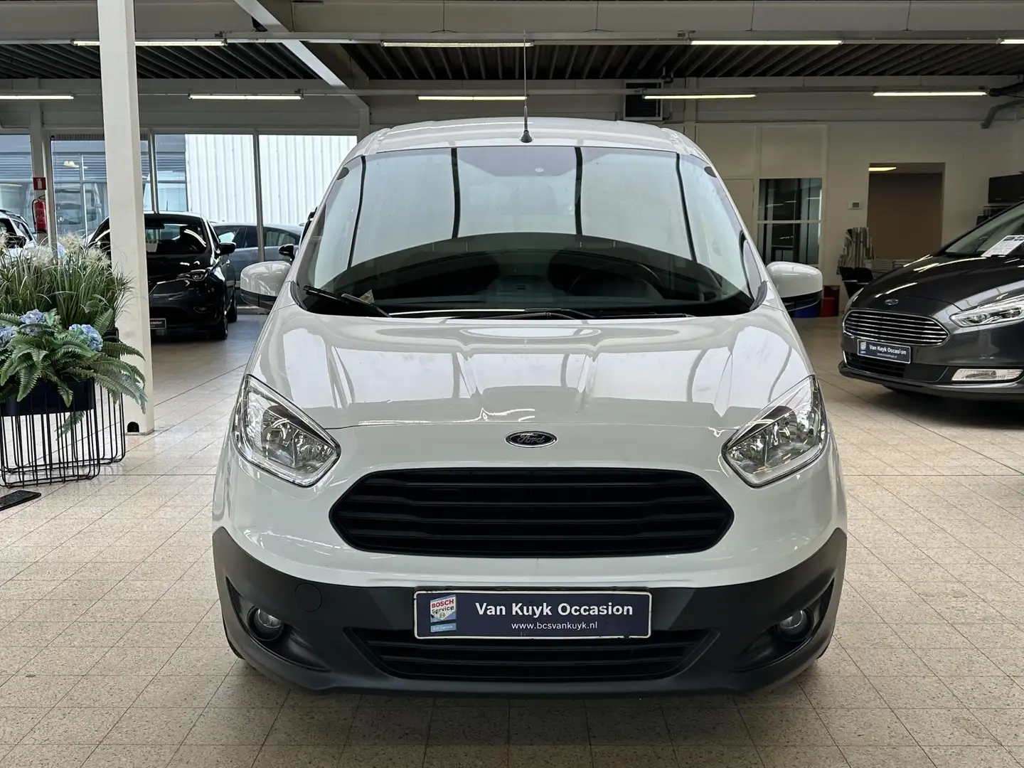 Ford Transit Courier 1.5 TDCI Trend NL AUTO / CRUISE CONTROL / NAV / BL - 2