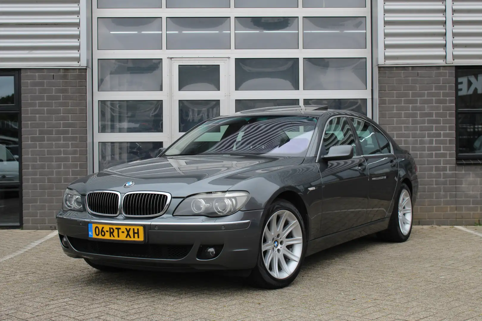 BMW 740 7-serie 740i High Executive V8 / Schuifdak / Softc Grey - 1