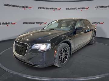 300 Touring AWD