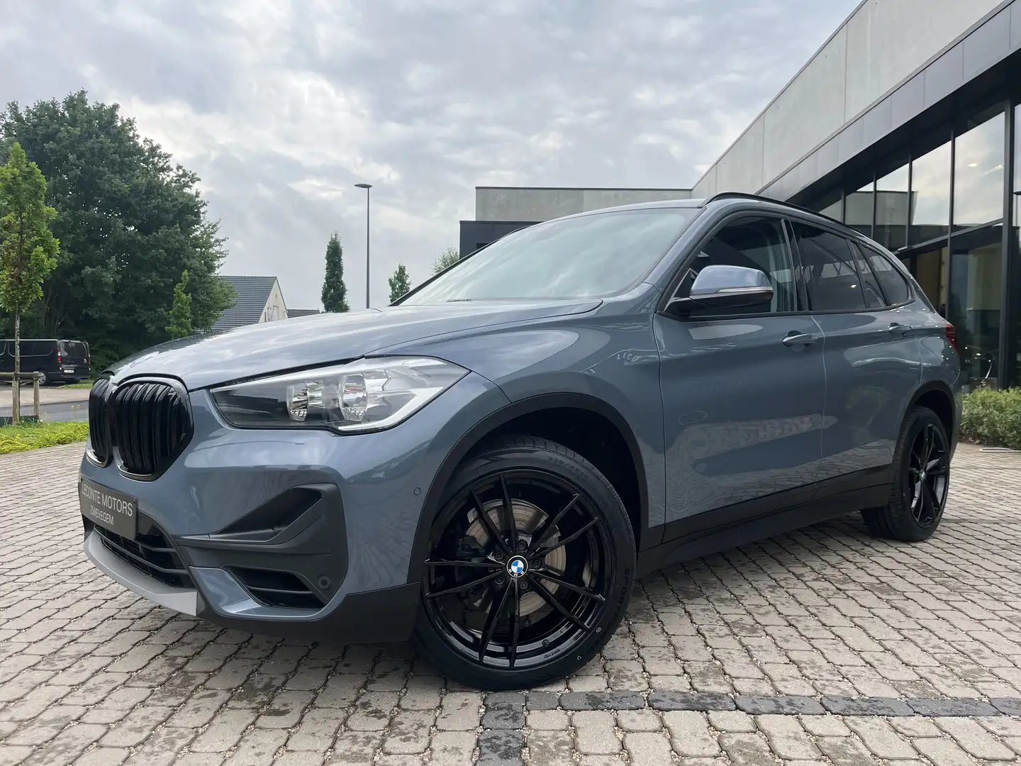 BMW X1 X1 sDrive18iA Lederen-Sportzetels/Camera/Trekhaak Gris - 2