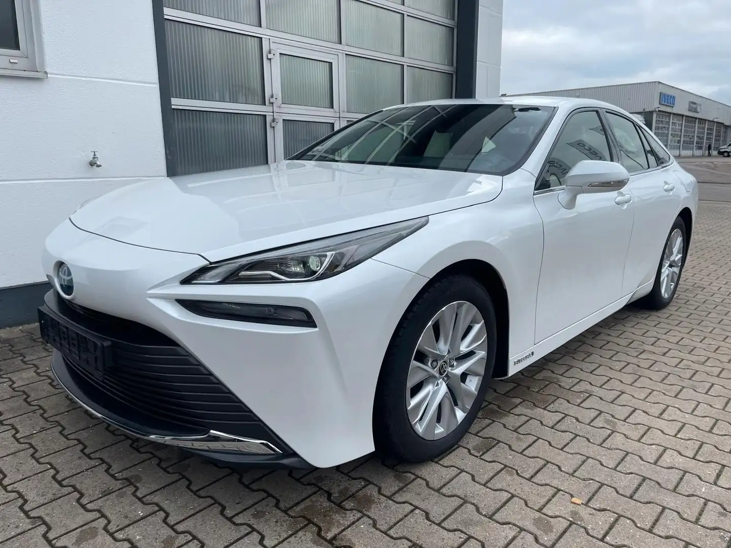 Toyota Mirai neues Modell/1.Hd/Navi/SHZ/Kamera/Garantie Weiß - 1