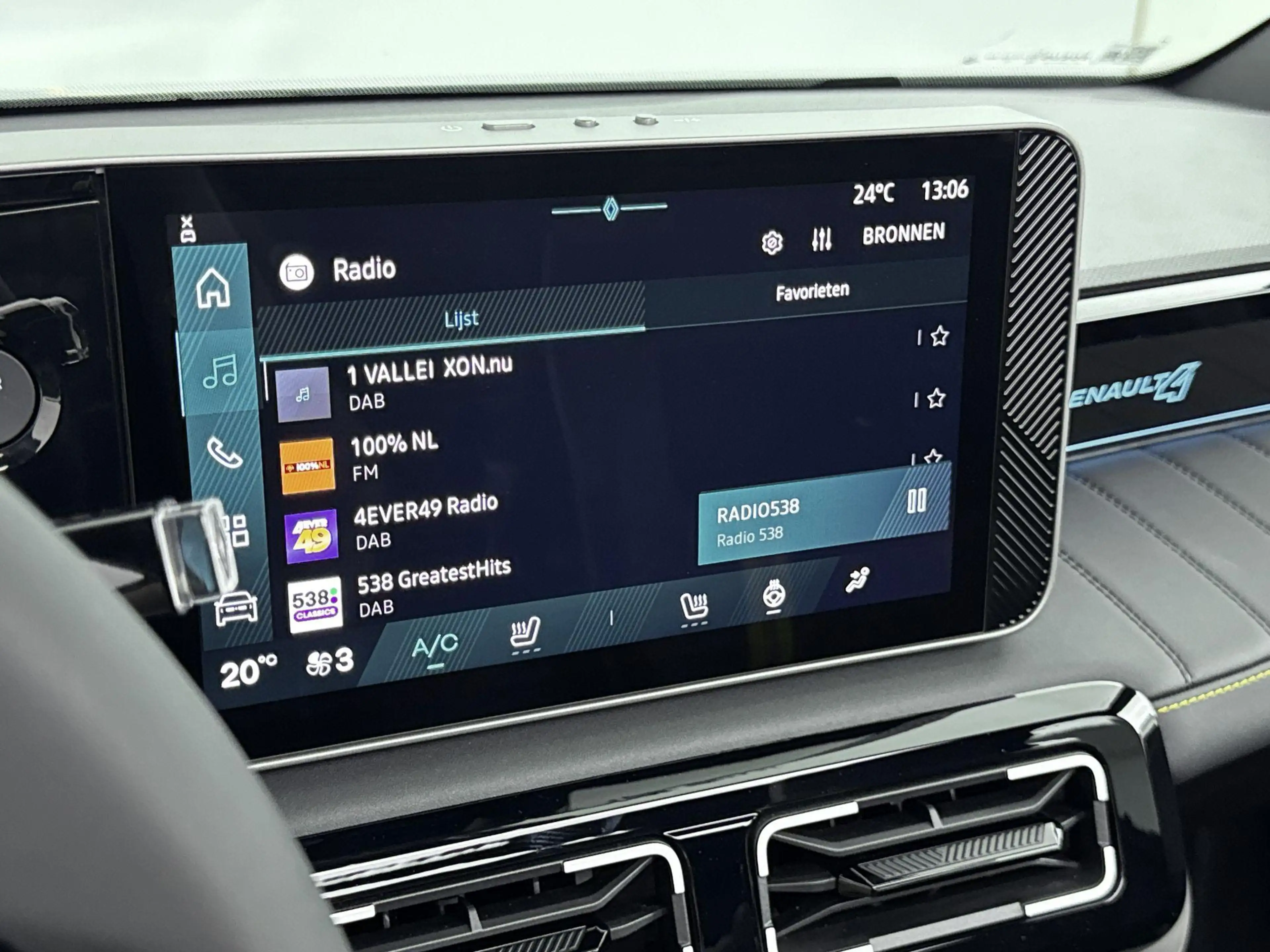 Renault R 4 comfort range iconic 52 kWh 150Pk Plein Sud | Elek — photo 7
