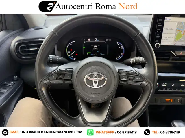 Toyota Yaris Cross view 6