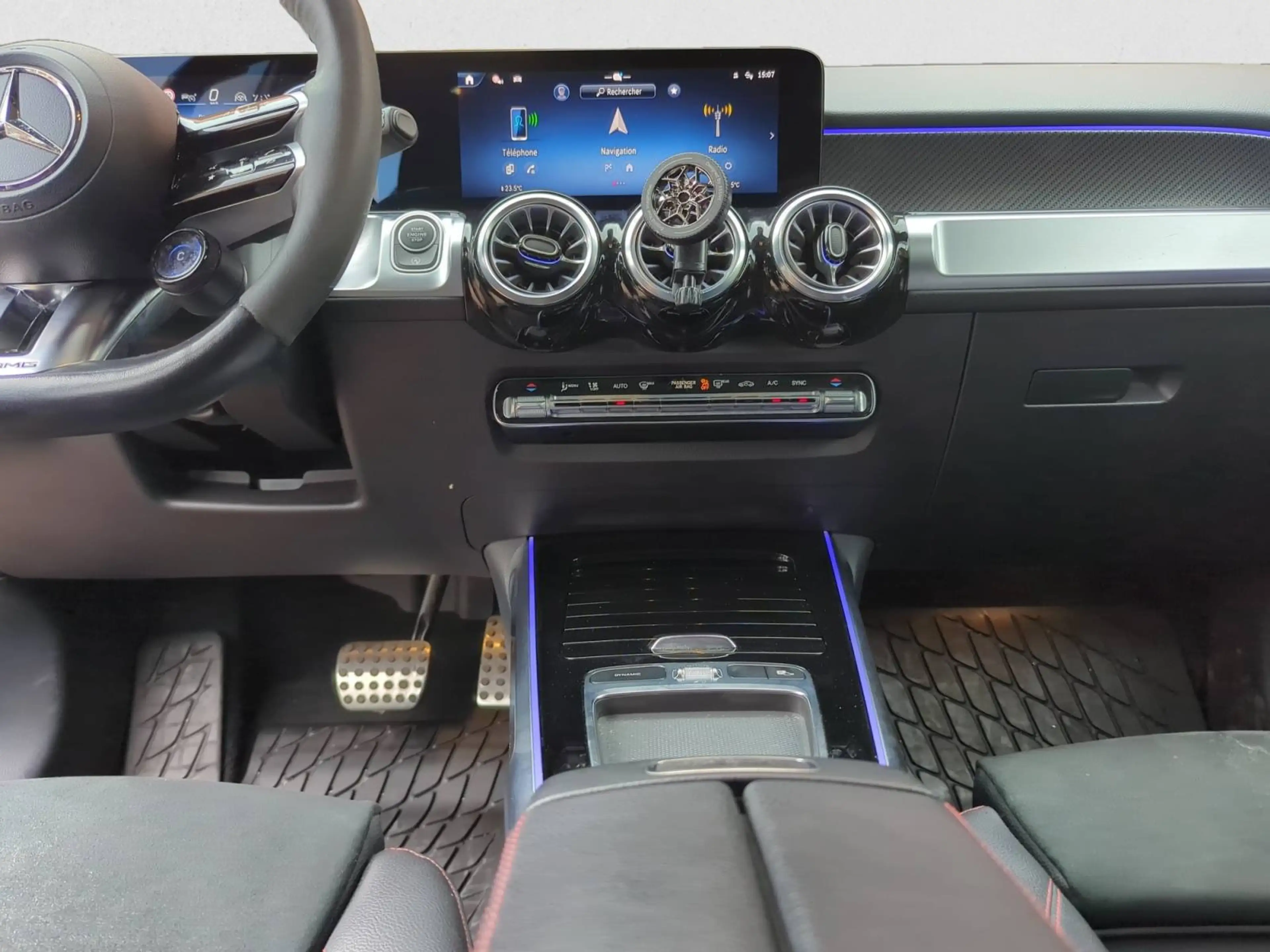Mercedes-Benz GLB 35 AMG 4-Matic | Pano | 360° | Memory Seats — photo 13