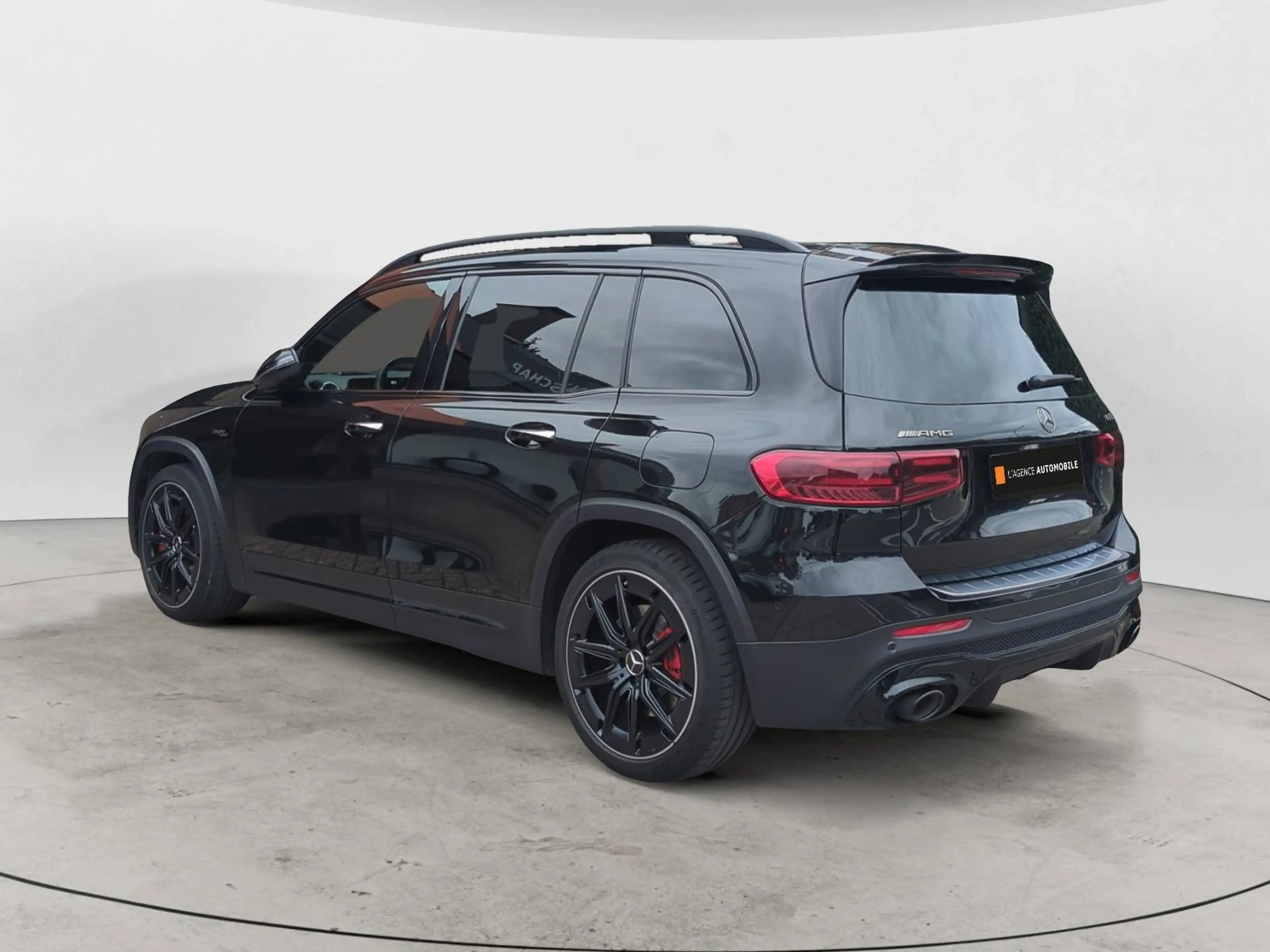 Mercedes-Benz GLB 35 AMG 4-Matic | Pano | 360° | Memory Seats — photo 4