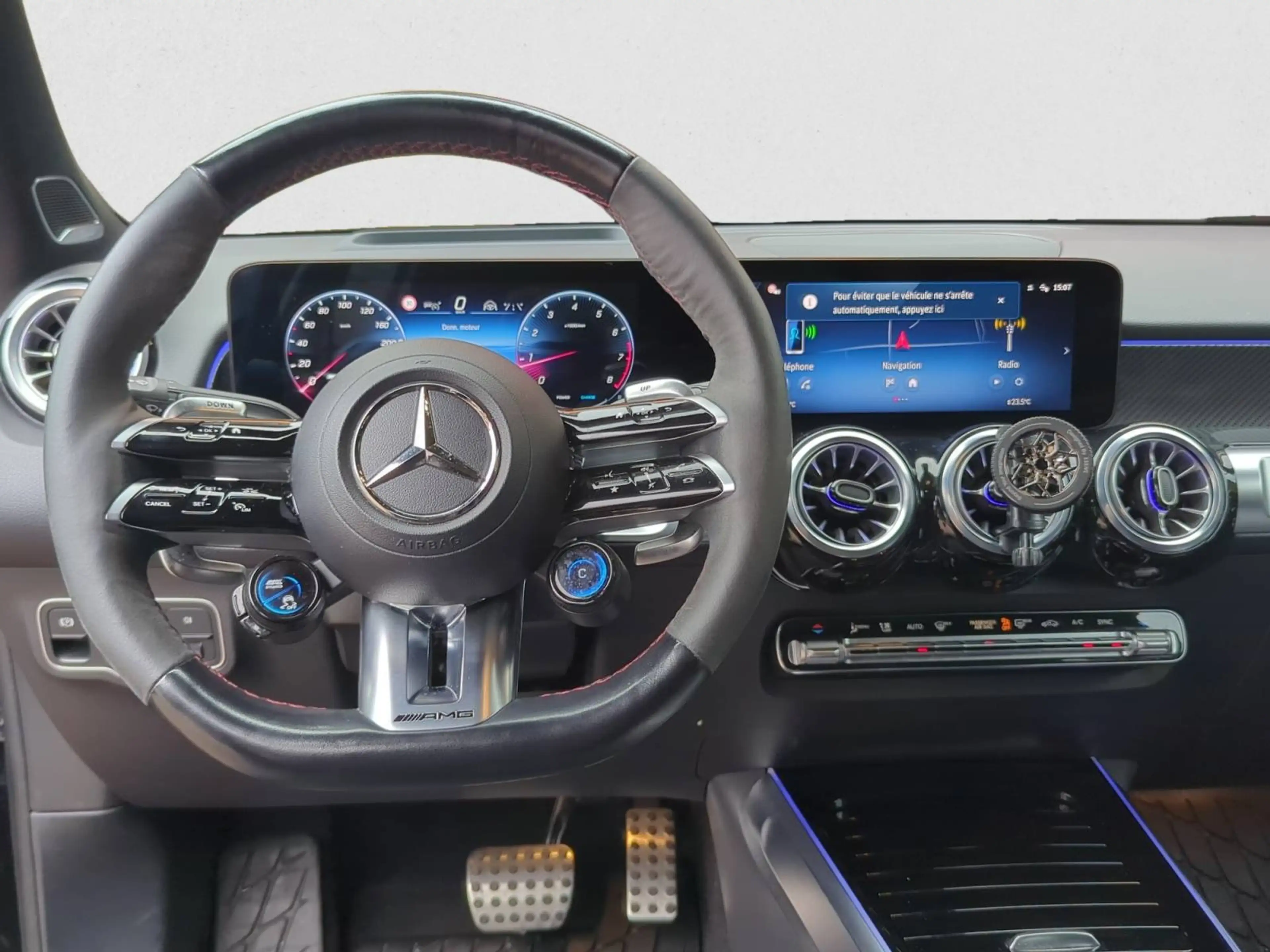 Mercedes-Benz GLB 35 AMG 4-Matic | Pano | 360° | Memory Seats — photo 11