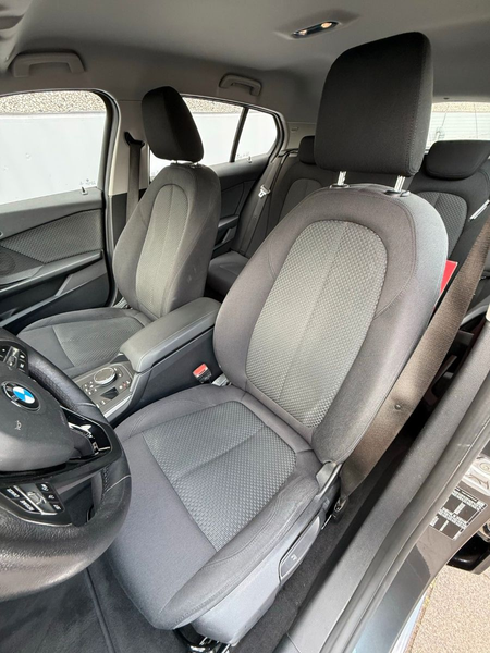 BMW 118 i Advantage LED Navi CarPlay AHK — photo 13