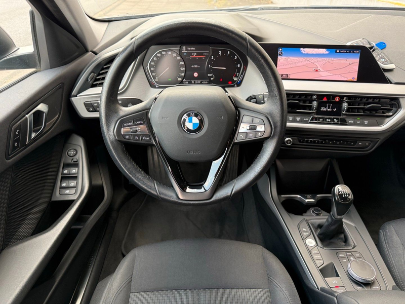 BMW 118 i Advantage LED Navi CarPlay AHK — photo 15