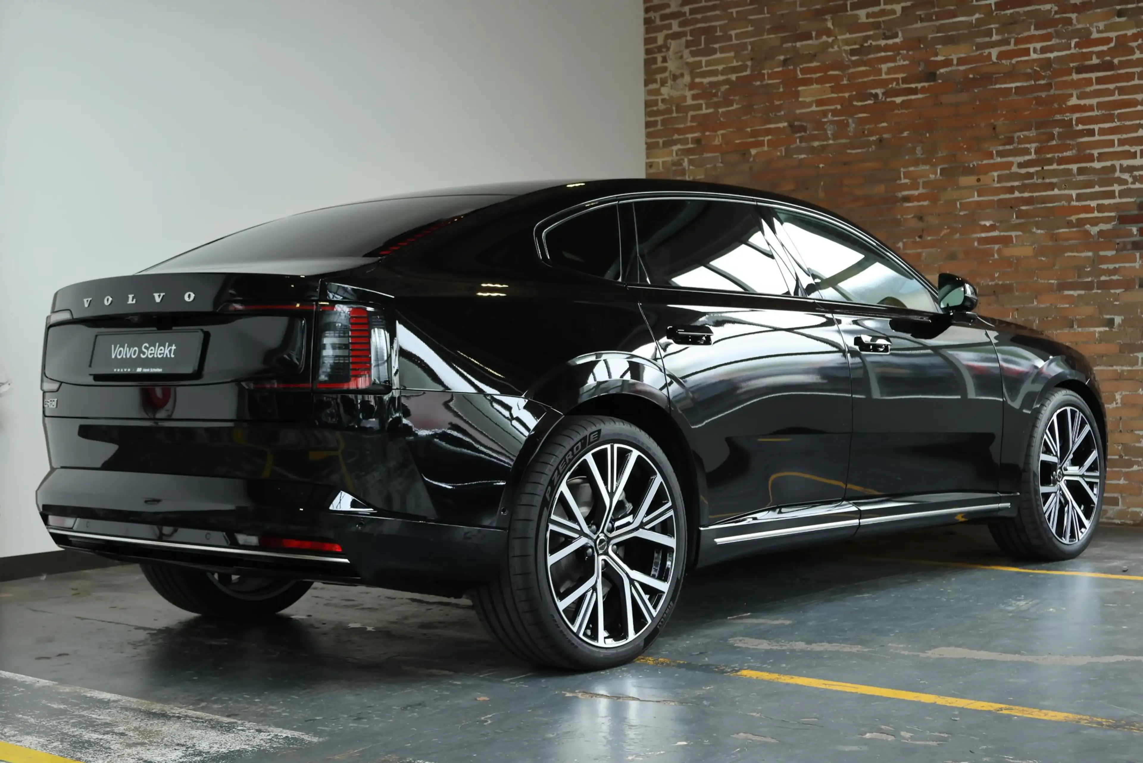 Volvo ES90 Single Motor Extended Range Ultra 92 kWh | Bowers — photo 2