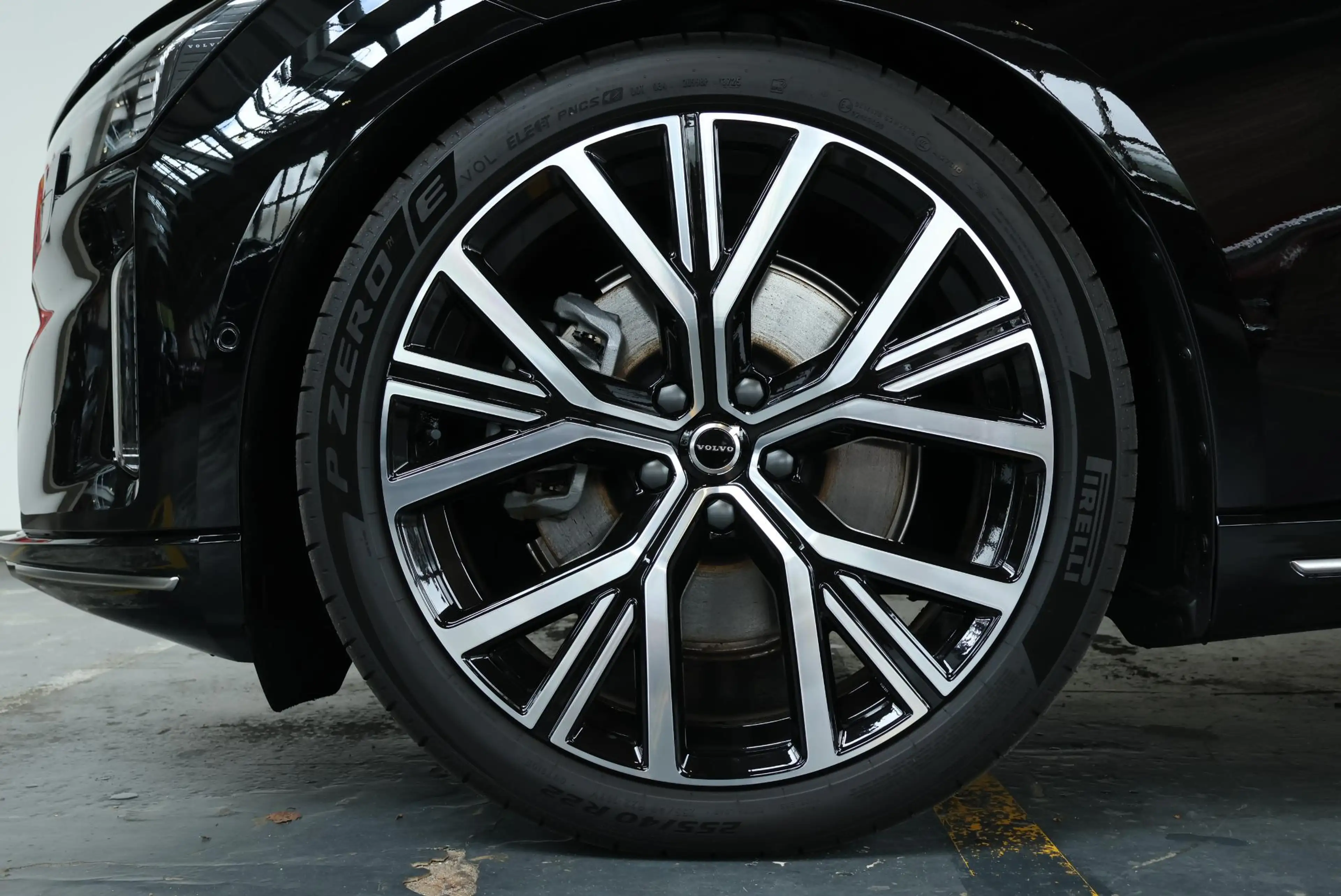Volvo ES90 Single Motor Extended Range Ultra 92 kWh | Bowers — photo 7