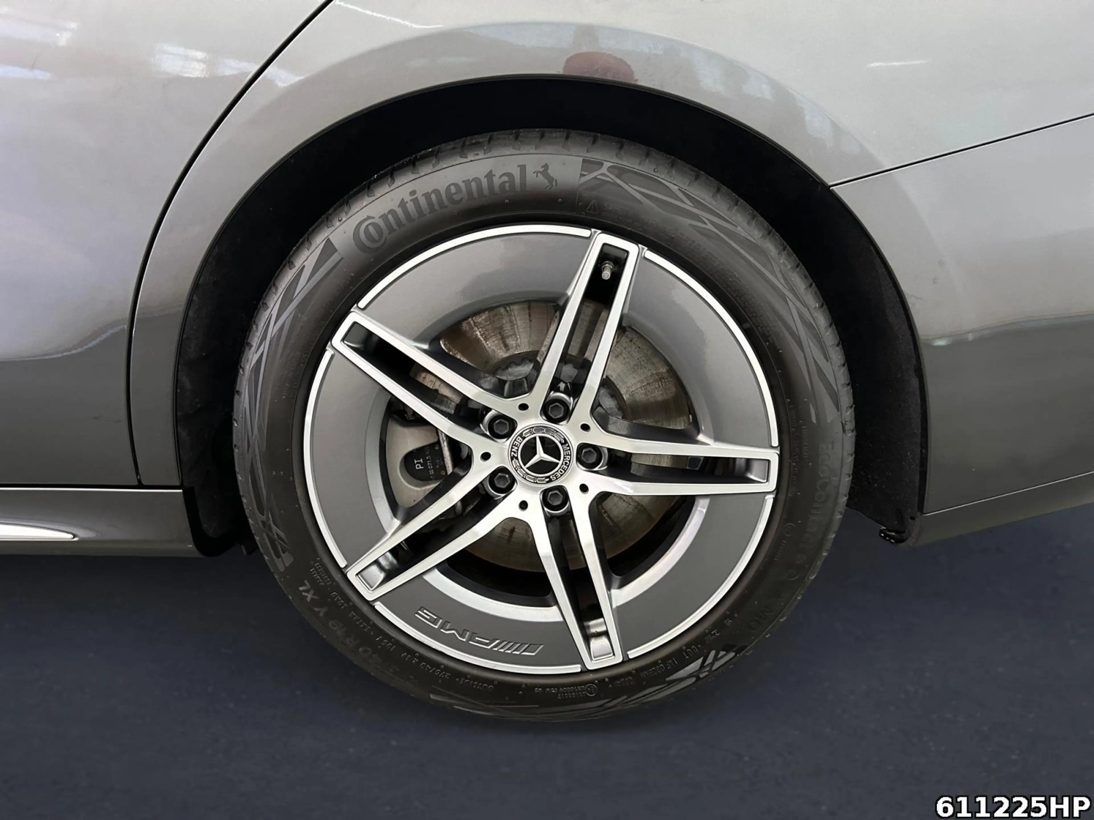 Mercedes-Benz E 450 d T 4M AMG  PanoAHKDistronic Digital Light — photo 5