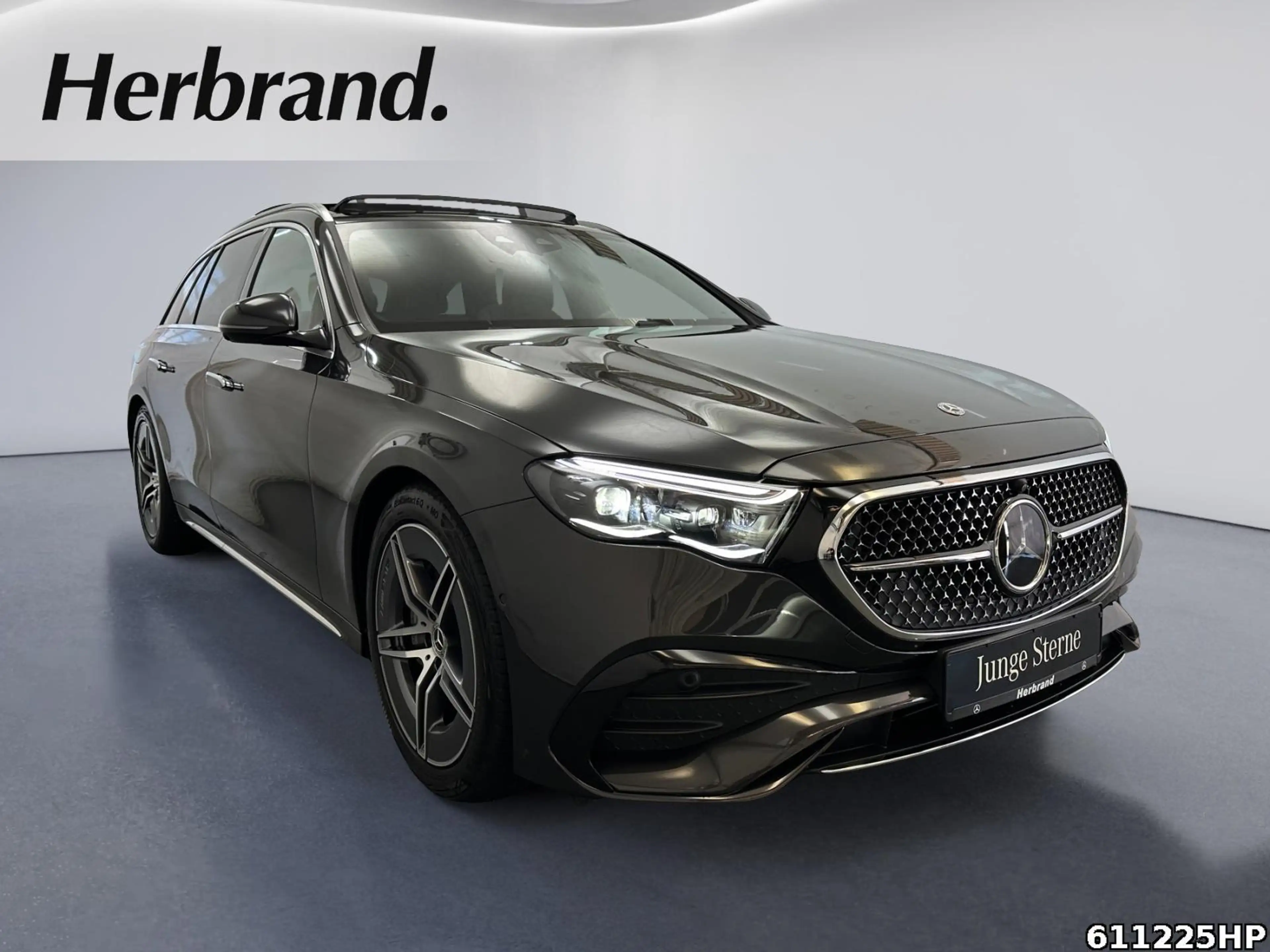 Mercedes-Benz E 450 d T 4M AMG  PanoAHKDistronic Digital Light — photo 2