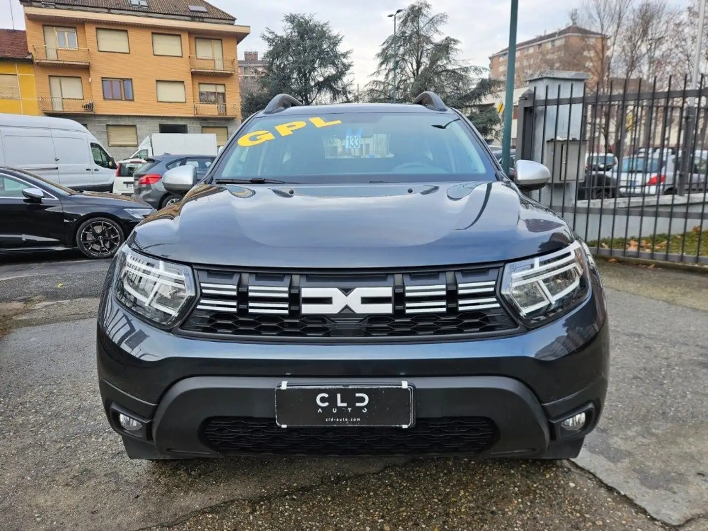 Dacia Duster 1.0 TCe GPL 4x2 Gris - 2