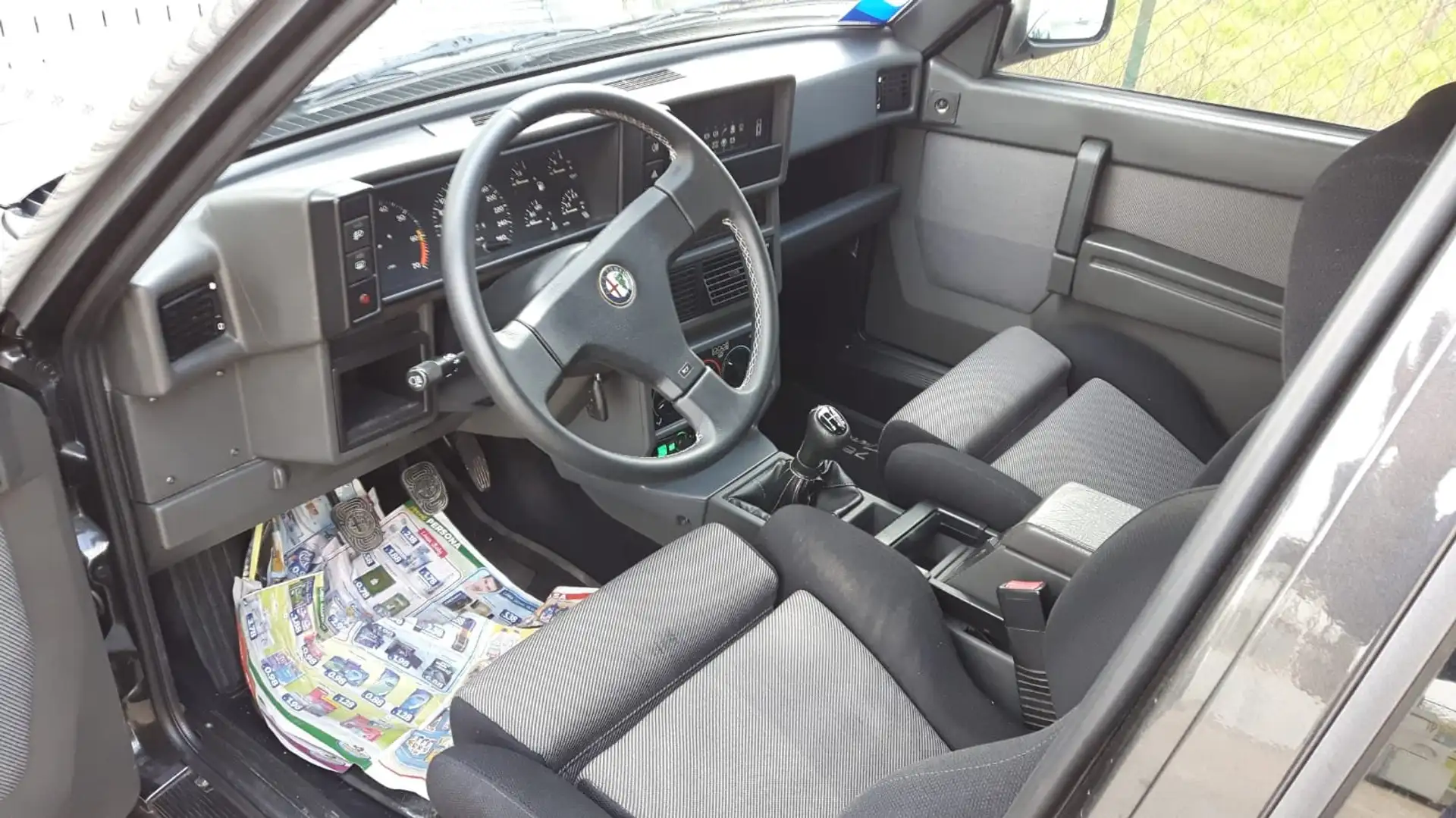 Alfa Romeo 75 quadrifoglio verde Gri - 2