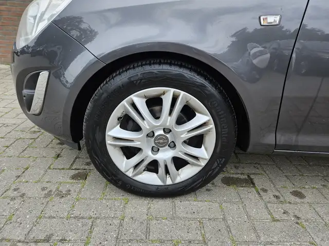 Opel Corsa view 4