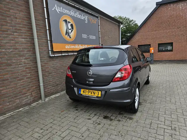 Opel Corsa view 24