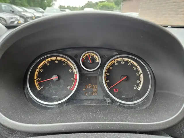 Opel Corsa view 10
