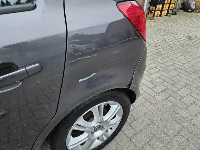 Opel Corsa view 7