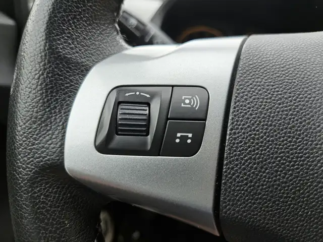 Opel Corsa view 13