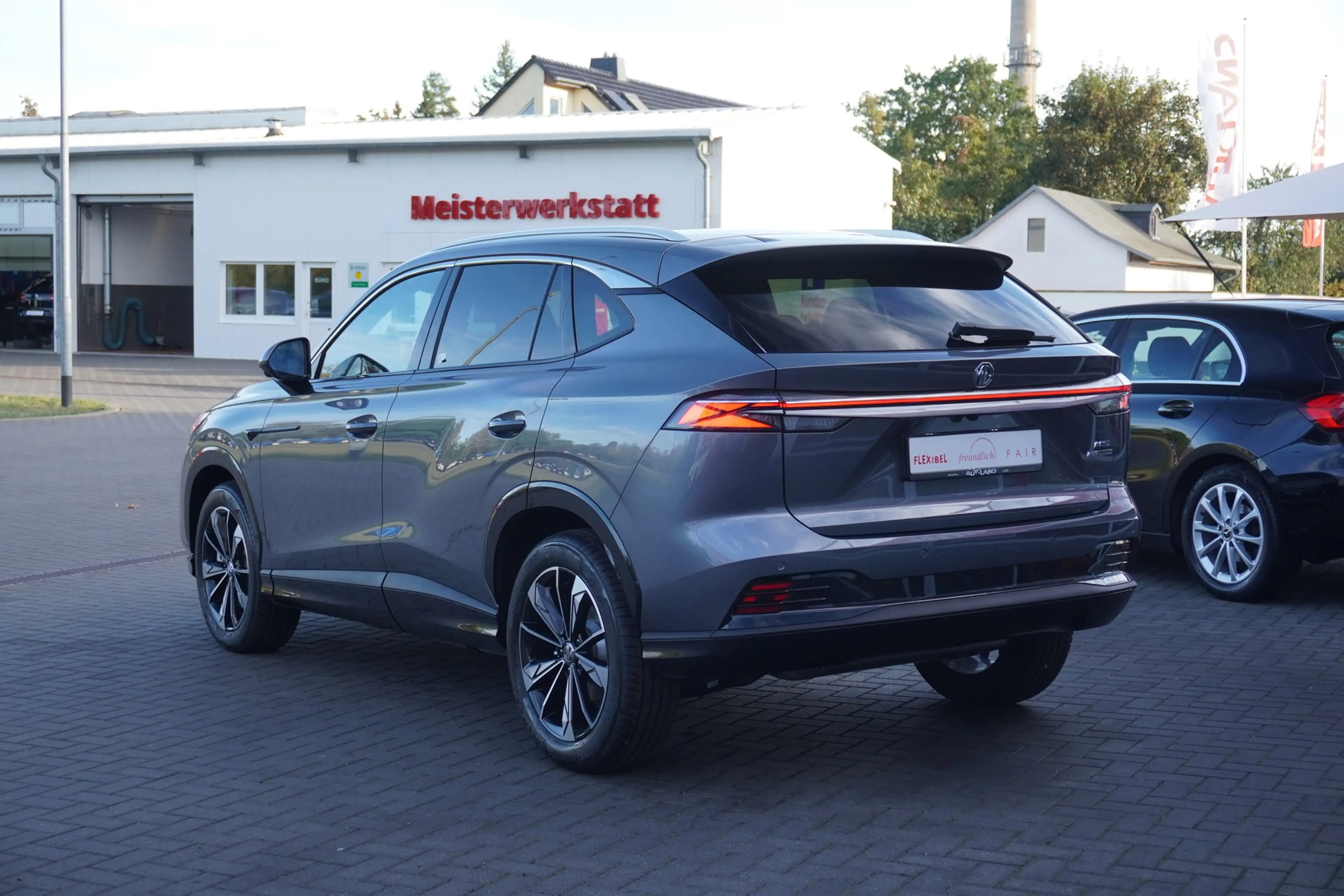 MG HS 1.5 T-GDI Hybrid+ Luxury Aut. LED ACC Navi — photo 3