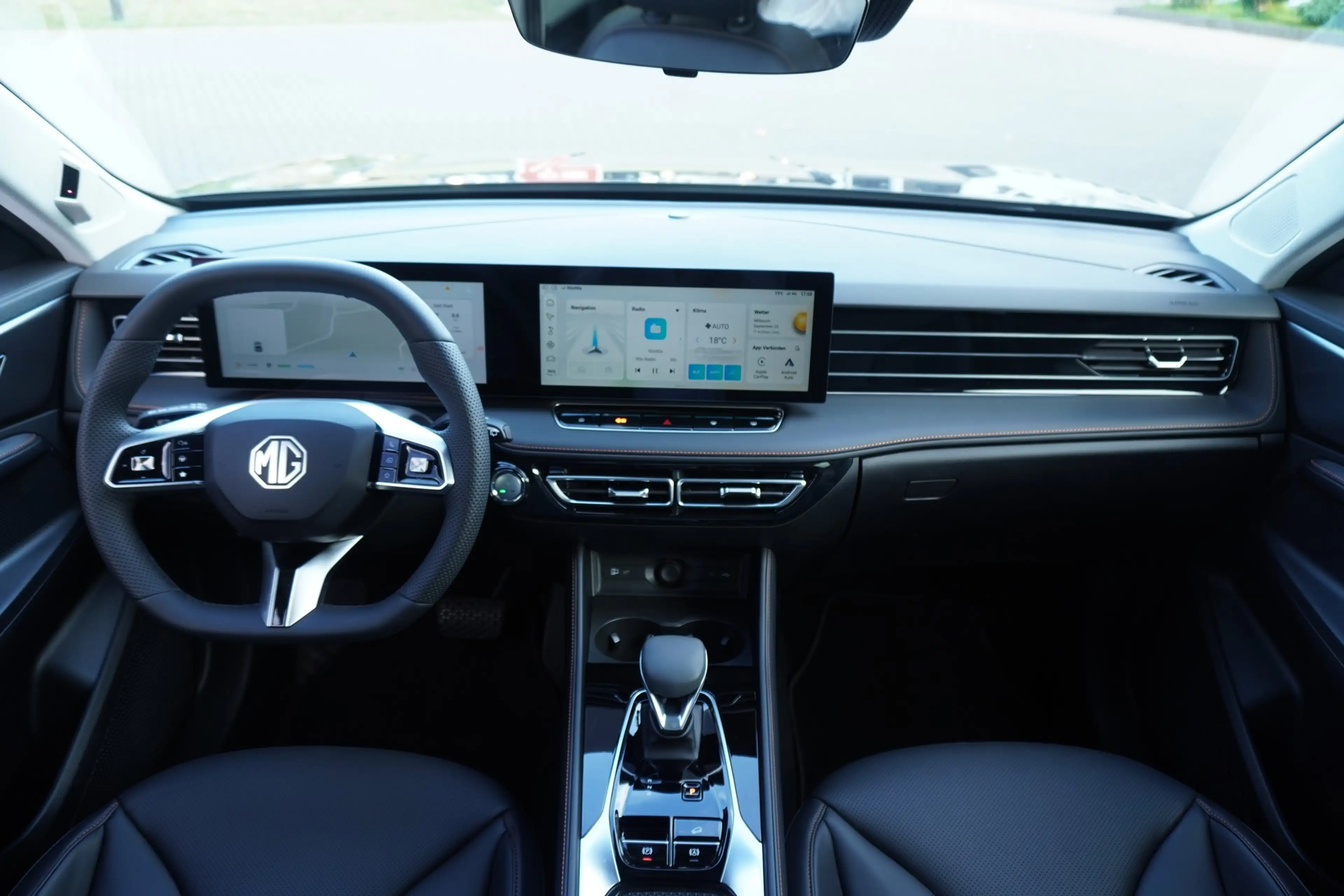 MG HS 1.5 T-GDI Hybrid+ Luxury Aut. LED ACC Navi — photo 10