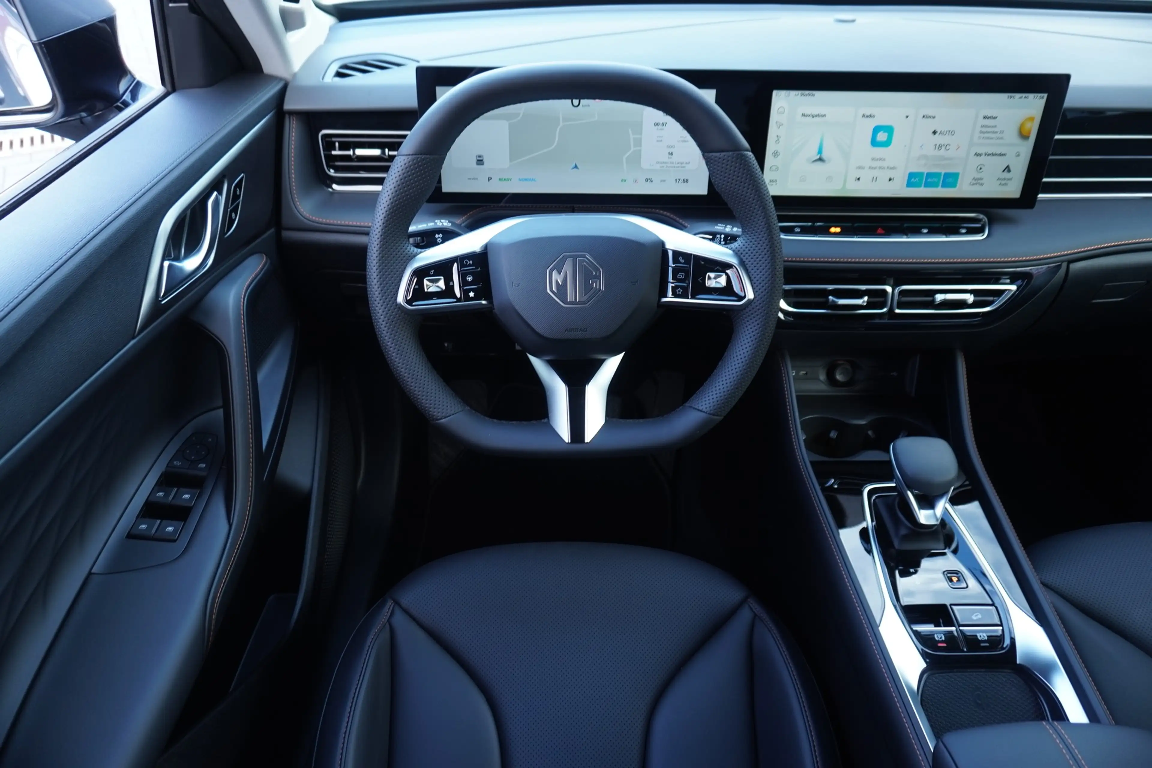 MG HS 1.5 T-GDI Hybrid+ Luxury Aut. LED ACC Navi — photo 11