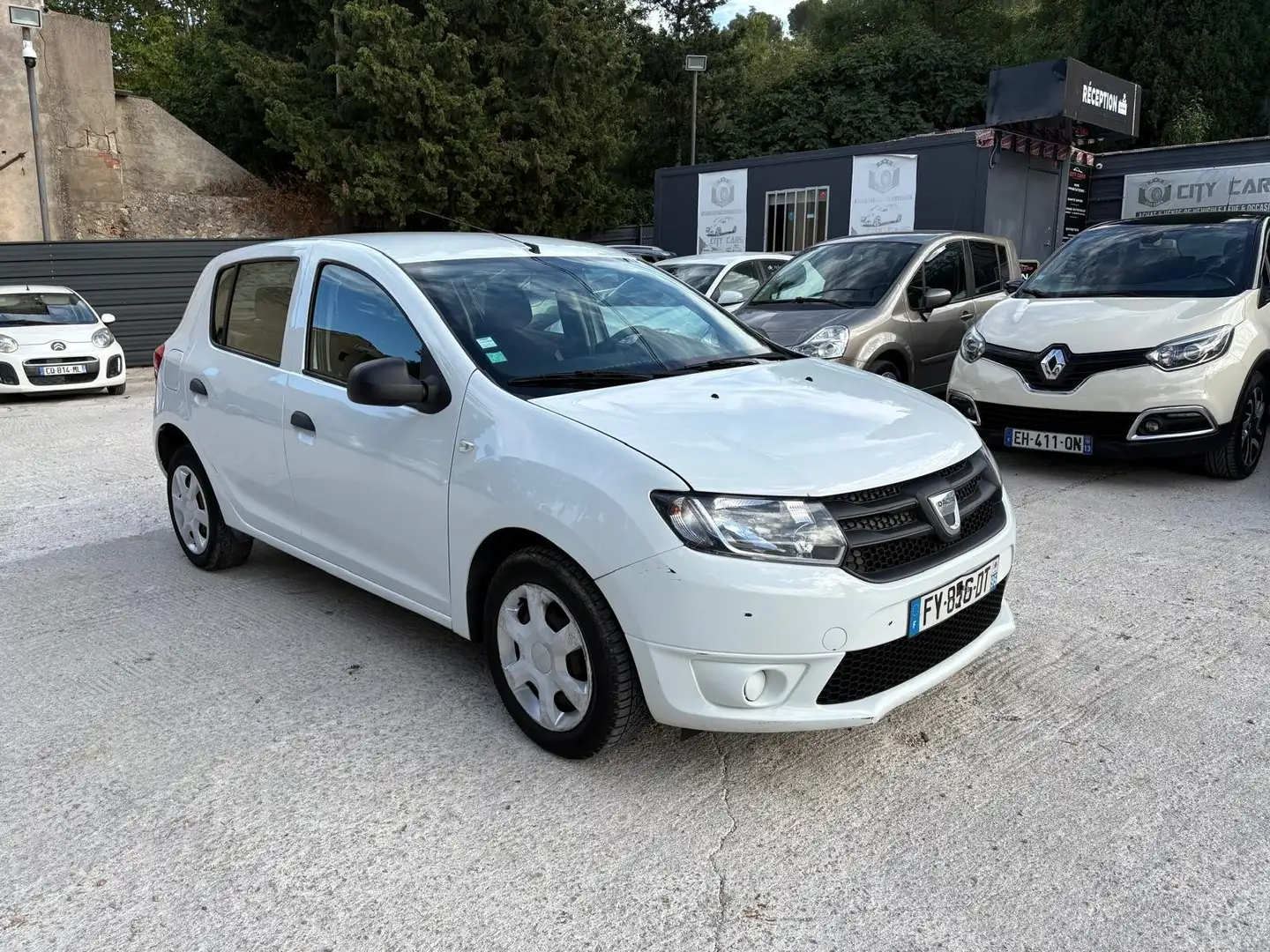 Dacia Sandero Laureate Weiß - 1