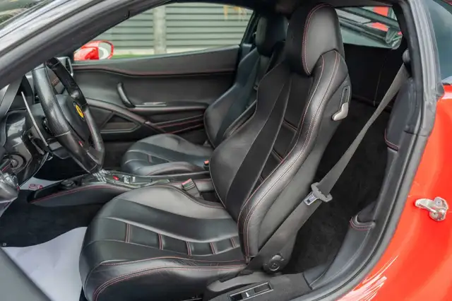 Ferrari 458 view 16