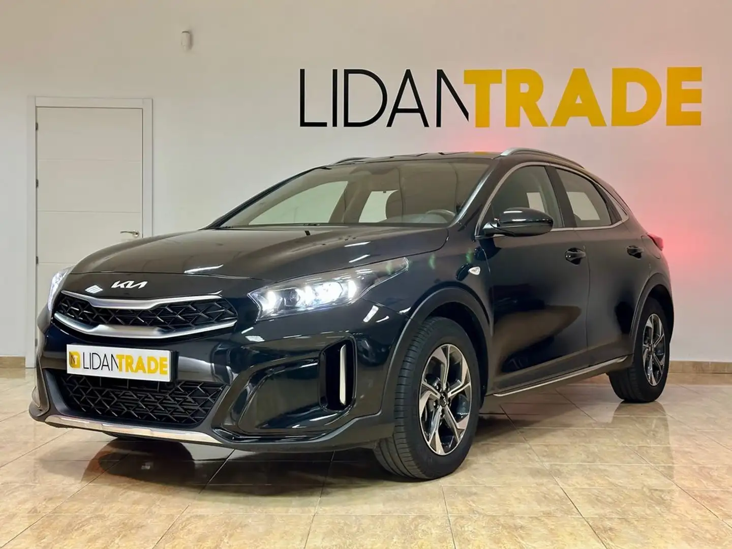 Kia XCeed 1.0 T-GDi Drive Negro - 1