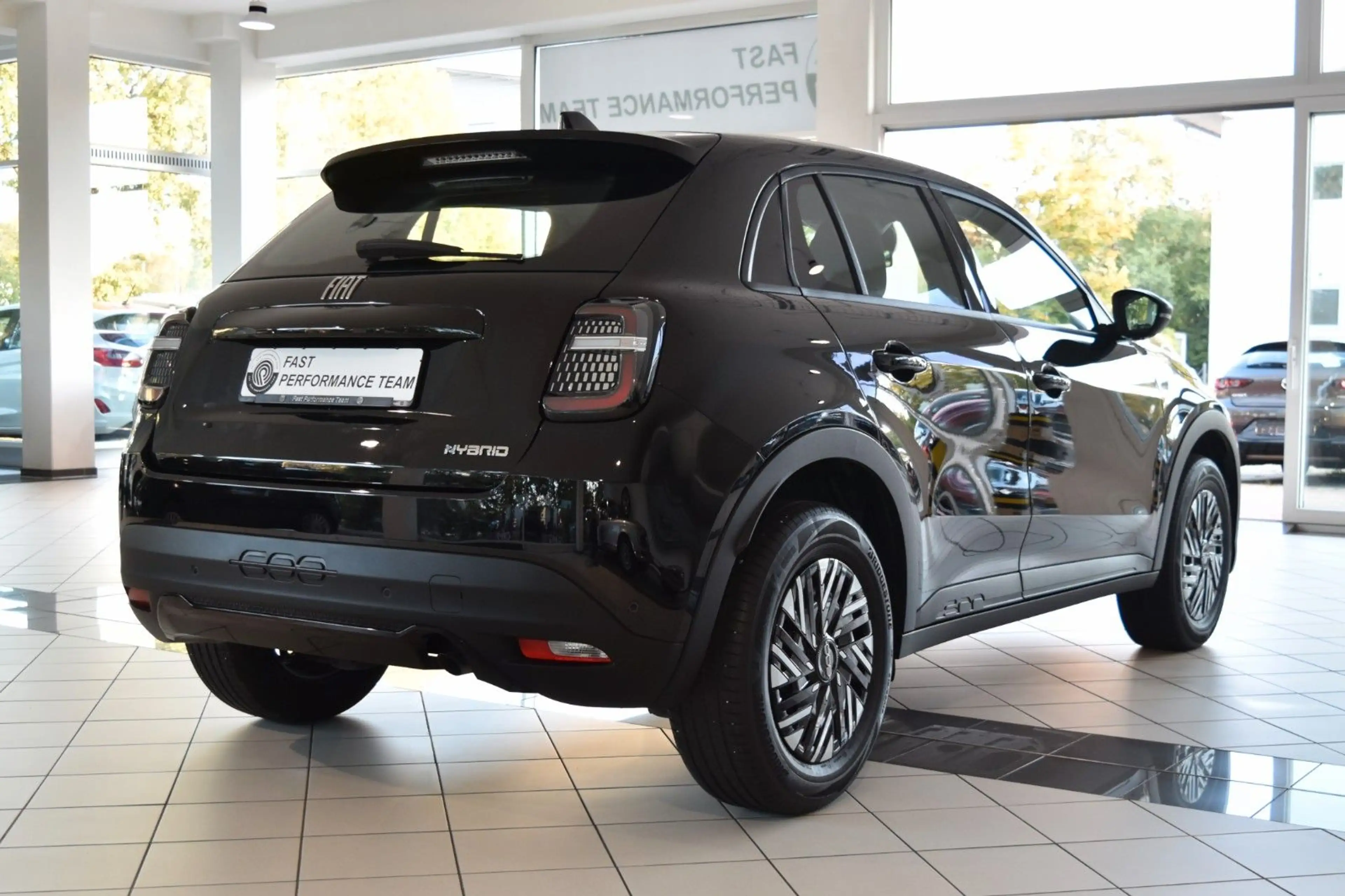 Fiat 600 Hybrid 1.2 DCT~Automatik~Apple CarPlay~1. Hd — photo 4