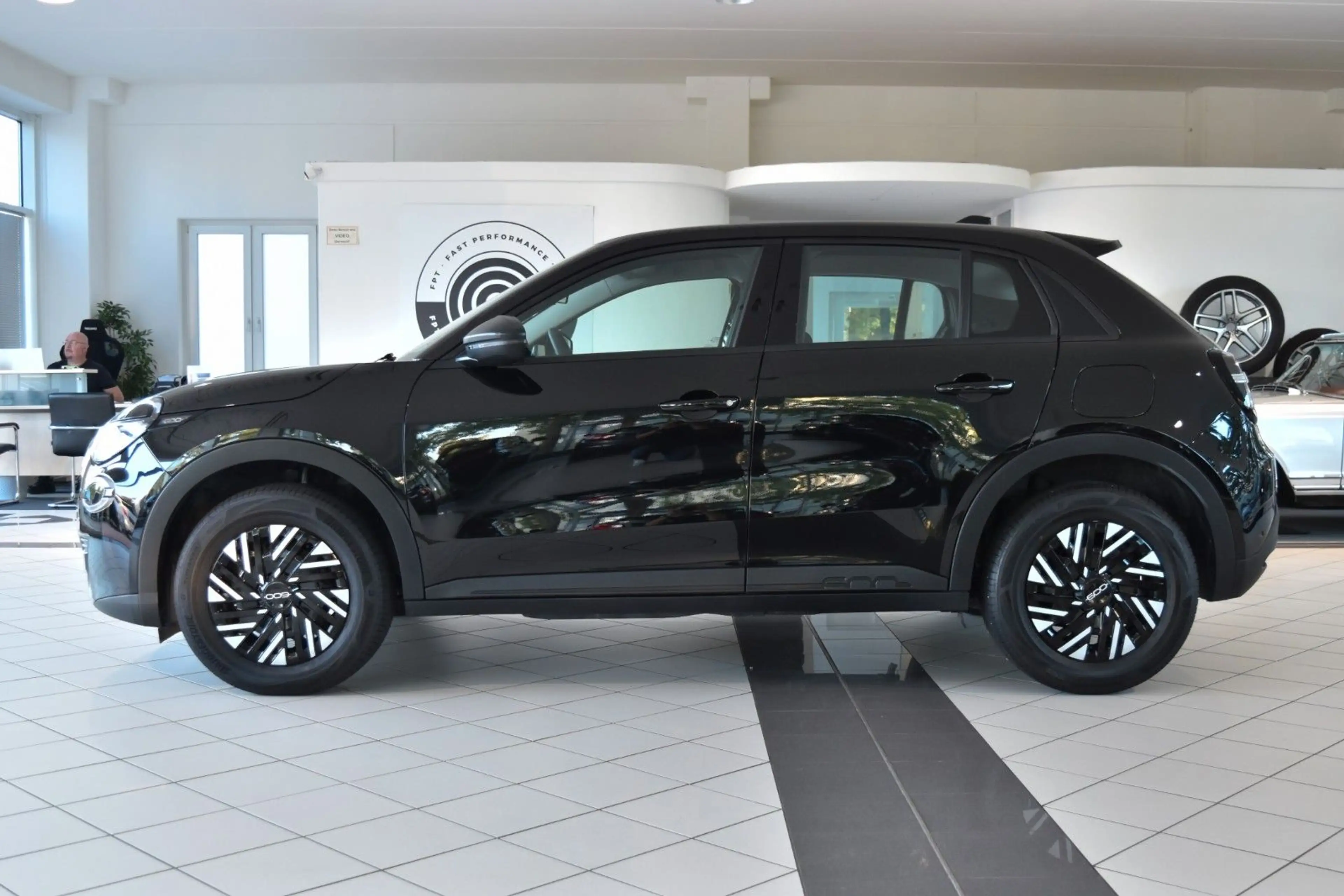 Fiat 600 Hybrid 1.2 DCT~Automatik~Apple CarPlay~1. Hd — photo 5