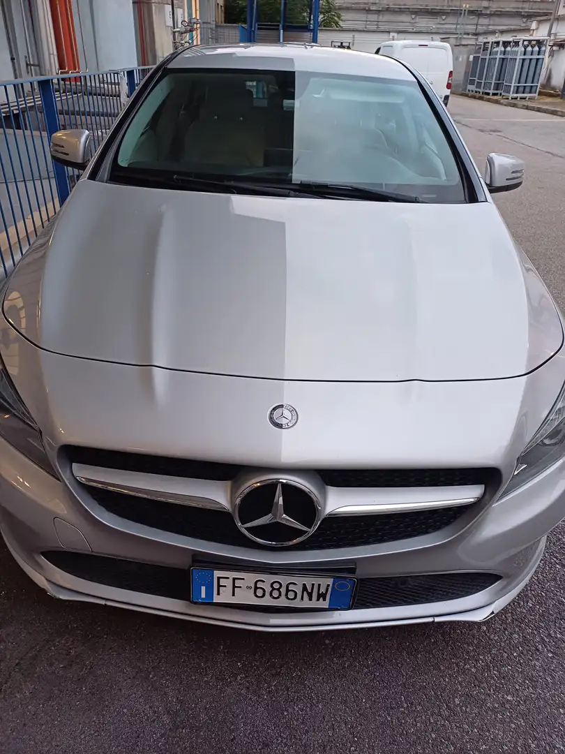 Mercedes-Benz CLA 180 CLA Shooting Brake - X117 Shooting Brake d Premium Argintiu - 2