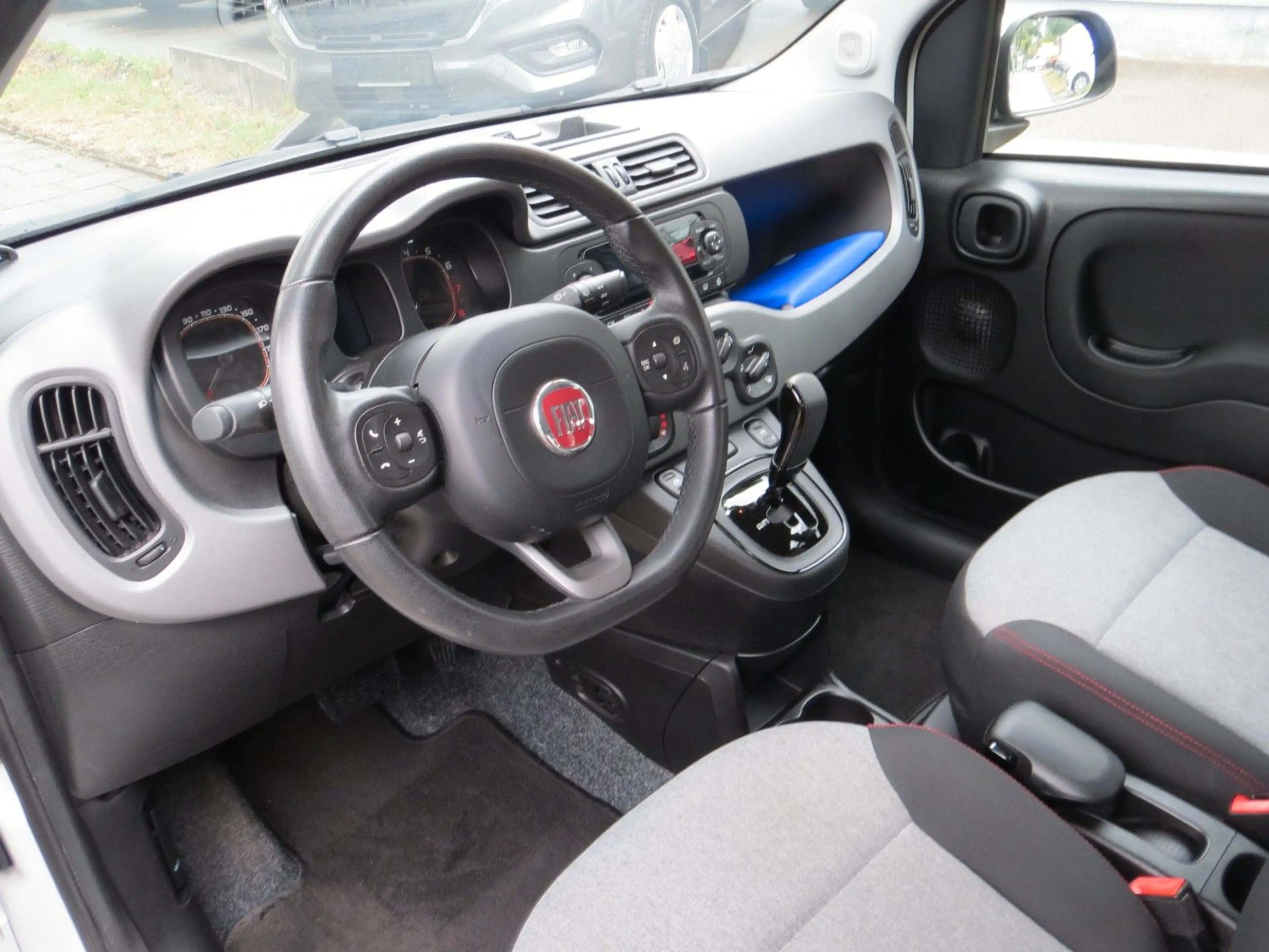 Fiat Panda Lounge Automatik*Bluetooth*Klima* — photo 8