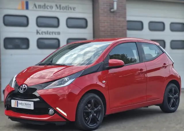 Toyota Aygo Automaat 5Drs 1.0 VVT-i x-play-Airco-Carplay-Cruis