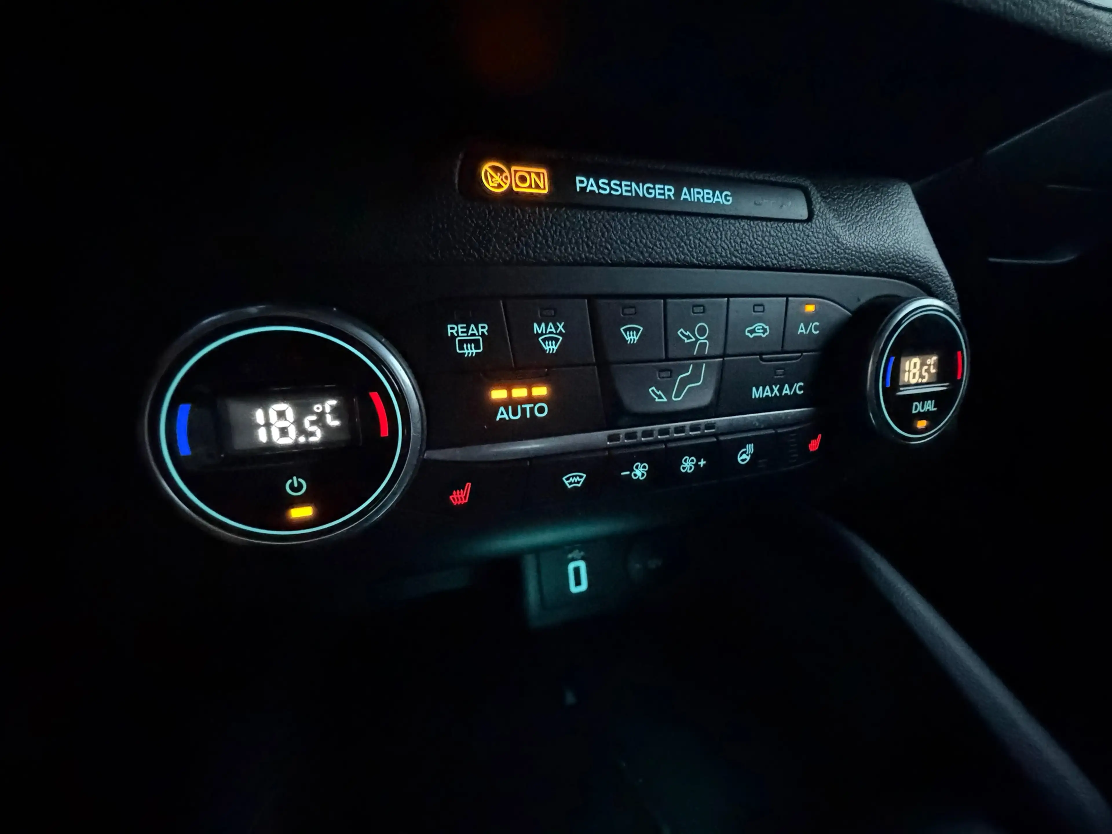 Ford Focus 1.0 EcoBoost Hybrid ST Line X 155PK Stoel/Stuurver — photo 9