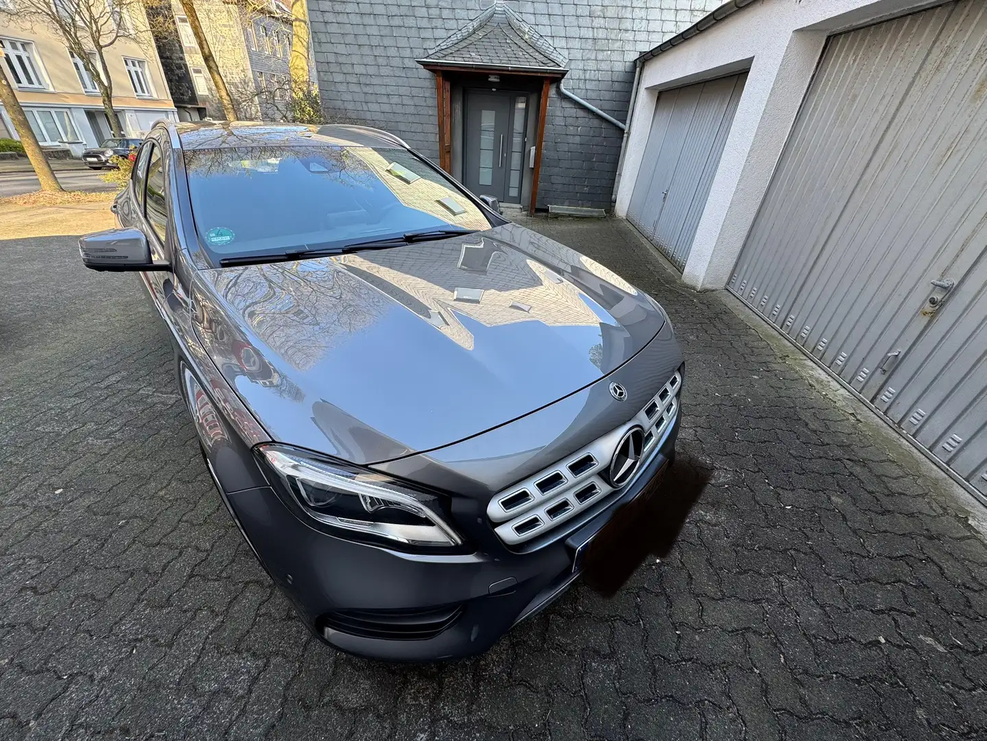 Mercedes-Benz GLA 200 GLA 200 (156.943) Grau - 1